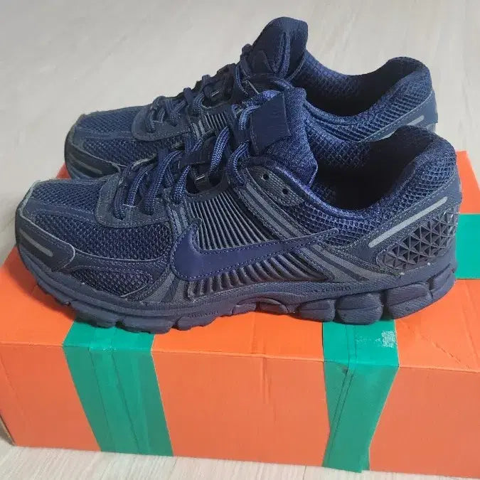 [BUNJANG] Nike Zoom Vomero 5 Midnight Navy Sneakers / 260) 나이키 줌 보메로 5 미드나잇 네이비 운동화 팝니다.