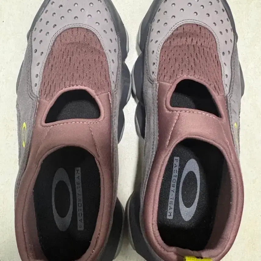 [BUNJANG] Oakley Brain Dead Flash Sandals Size 255 / 오클리 브레인데드 플래시 255