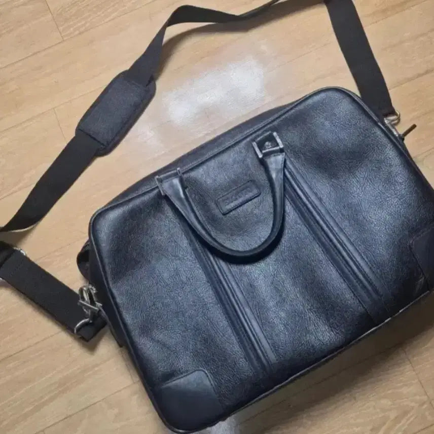 [BUNJANG] ELCANTO Men's Leather Briefcase / 엘칸토(ELCANTO) 브랜드의 남성 가죽 서류가방(브리프케이스)입니다.상태최상급