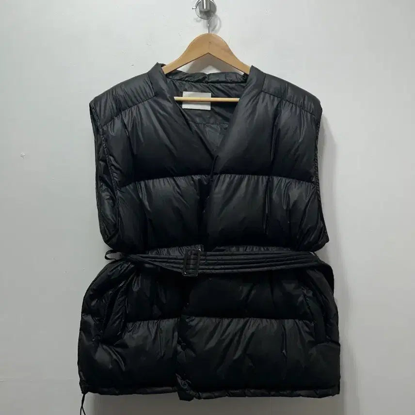 [BUNJANG] Black Padded Vest Belt Set / 블랙 패딩 조끼 벨트 세트 66 /77