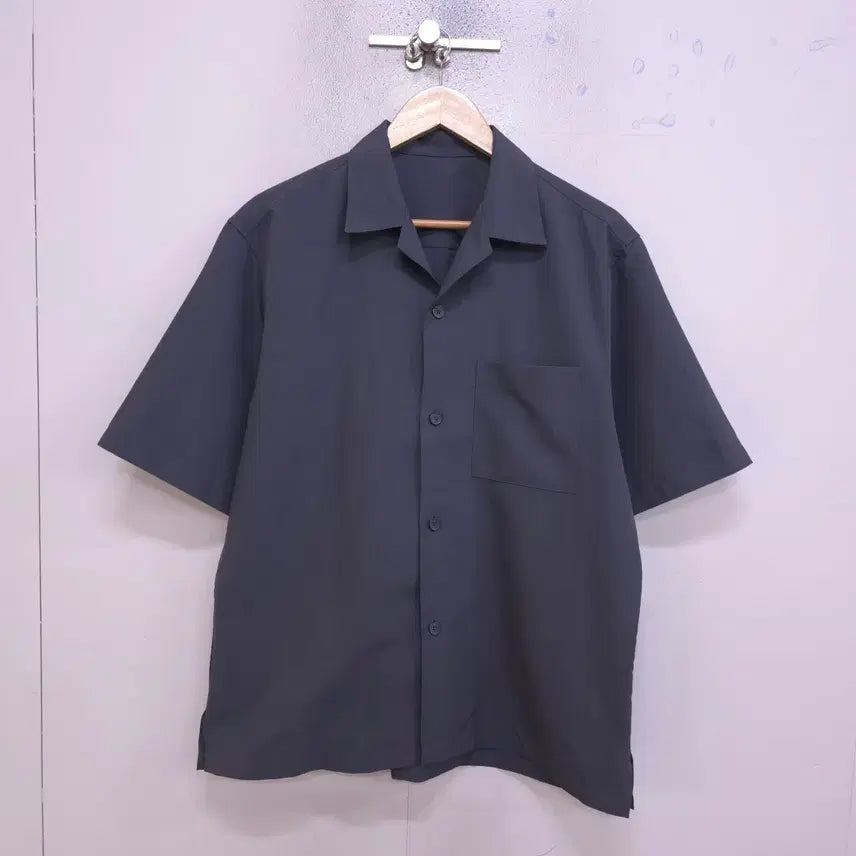 [BUNJANG] GU Men's 25SS Oversized Short-Sleeve Shirt - Medium / GU) 25ss 거의새거 남성 반팔 오버핏 셔츠 - M