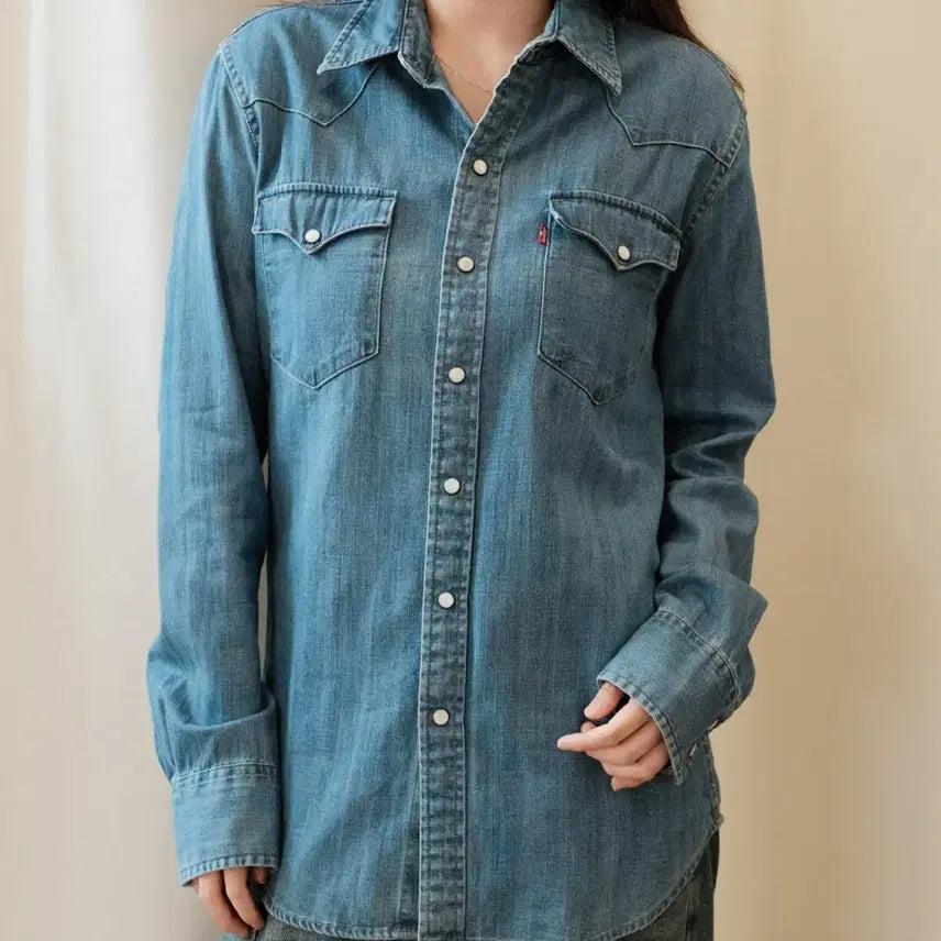 [BUNJANG] Levi's Western Denim Shirt (Size S) / 리바이스 웨스턴 데님 셔츠 S