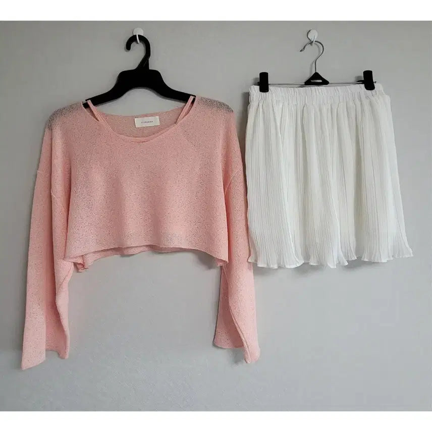 [BUNJANG] Pink Knit & Camisole Set with White Chiffon Skirt (One Size) / [코디 세트] 핑크색 니트&나시 + 흰색 쉬폰 스커트 (프리사이즈)