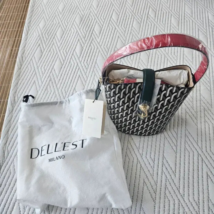 [BUNJANG] Delest Shoulder Bag Women's Tote Bag / 델레스트 숄더백 여성 토트백(새상품)