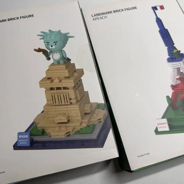 [BUNJANG] Kakao Friends Landmark Brick Figure Set: Ryan & Apeach (Eiffel Tower & Statue of Liberty Themes) / 카카오프렌즈 랜드마크 브릭 피규어 라이언/어피치 프랑스 에펠탑 자유의여신상