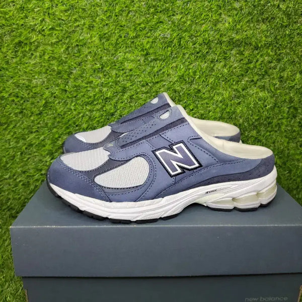 [BUNJANG] New Balance 2002R Mule Sneakers (Size 230) / 뉴발란스 2002R 운동화 (230)