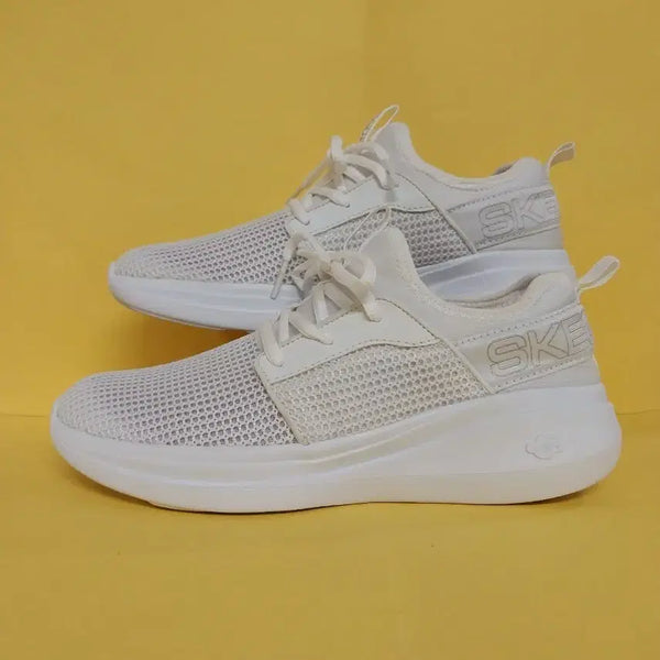 [BUNJANG] Skechers Women's Go Run Fast White Sneakers (235mm) / 여성 스케쳐스 운동화 (235)