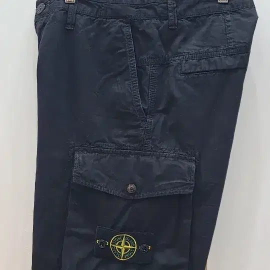 [BUNJANG] Stone Island Black Cargo Shorts Size 33-34 / [2374]스톤아일랜드 블랙 카고 반바지 33~34
