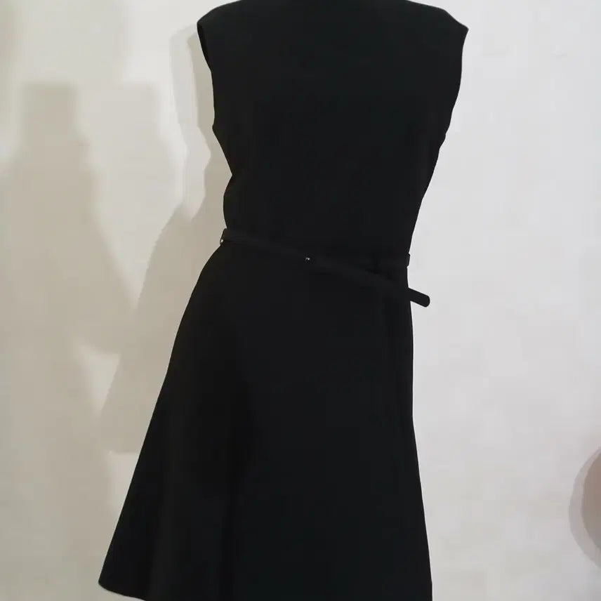 [BUNJANG] Bride & You Flare Fit Belted Dress / BAU 브라이드앤유 플레어핏 벨티드 원피스