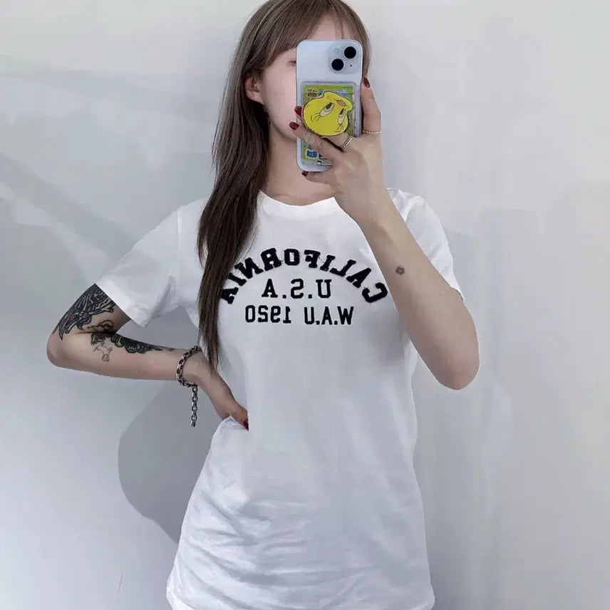 [BUNJANG] Who Are You White Big Logo T-Shirt / 후아유 화이트 빅로고 반팔