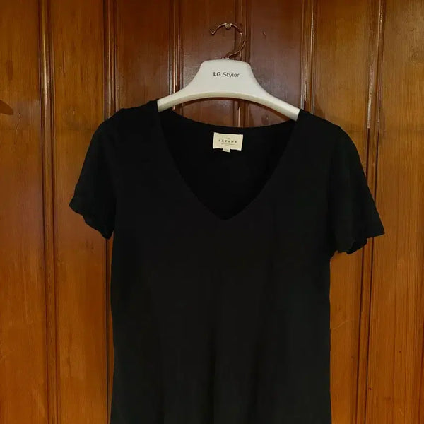 [BUNJANG] Sezane Black V-Neck T-Shirt XS / 세잔느 SEZANE 블랙 브이넥 티셔츠 XS