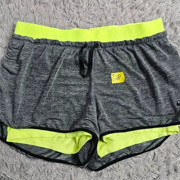 [BUNJANG] Nike Women's Training Shorts - Size M / 나이키 여성 트레이닝 쇼츠 M