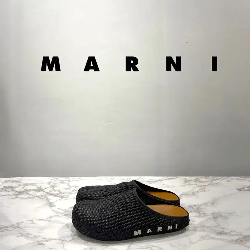 [BUNJANG] MARNI Raffia Mules (Size 37) / MARNI 마르니 라피아 뮬 (37)
