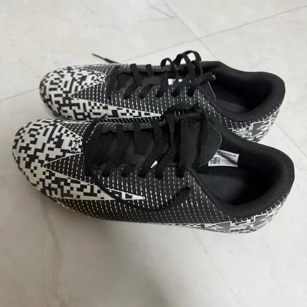 [BUNJANG] Under Armour UA Shadow Select 3 FG Soccer Cleats (275) / 언더아머 UA 섀도 셀렉트 3 FG 275
