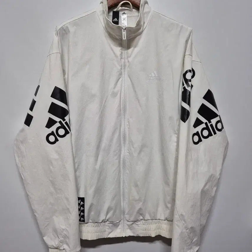 [BUNJANG] Adidas White Black Logo Training Jersey - Size M / 아디다스 져지 화이트 블랙 로고 M