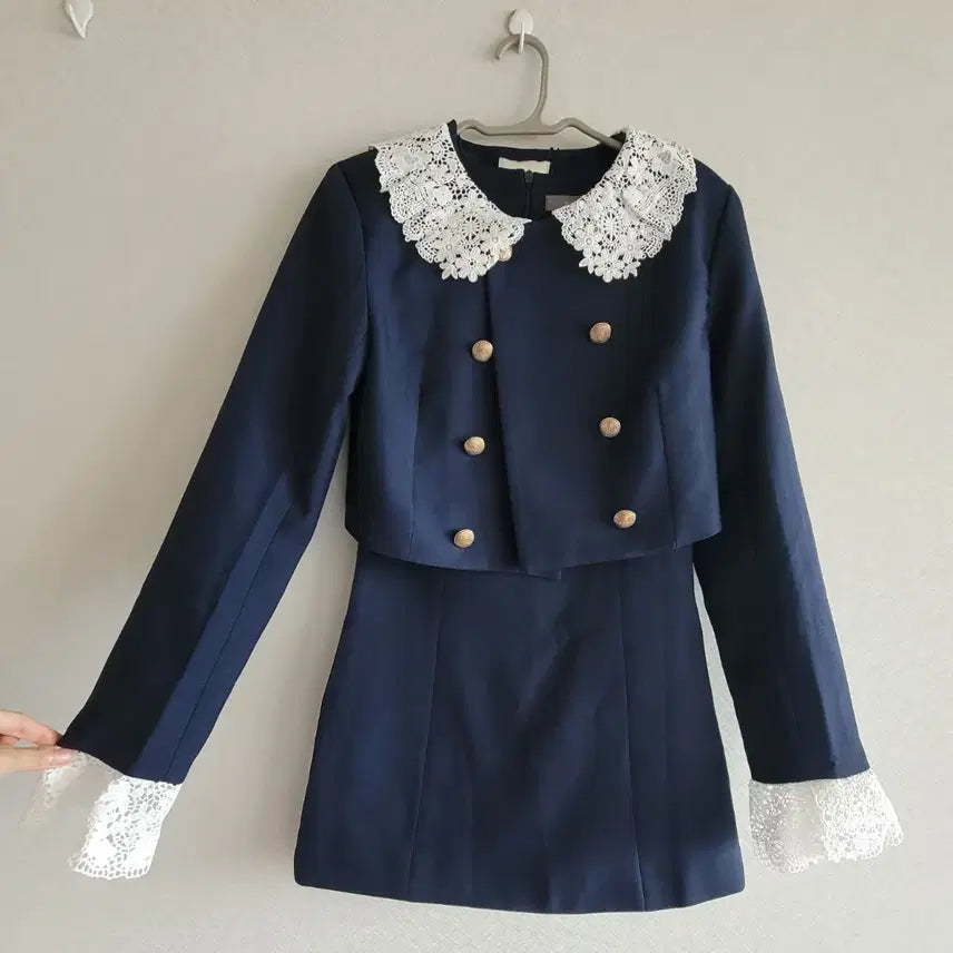 [BUNJANG] Navy Lace Collar Two-Piece Set (XS-S) / [xs~s 사이즈] 네이비색 레이스 카라 투피스 세트