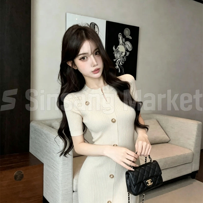 [BUNJANG] Button Detail Panel Dress / [빠른발송] 절개 넥금단추 원피스