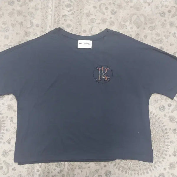 [BUNJANG] Karl Lagerfeld Navy Cropped T-Shirt Size 100 / 칼라거펠트 네이비 크롭티 100