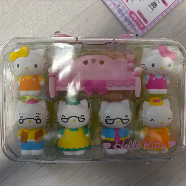 [BUNJANG] Sanrio Hello Kitty Dollhouse Family Figure Set / 산리오 헬로키티 돌하우스 가족 피규어 세트