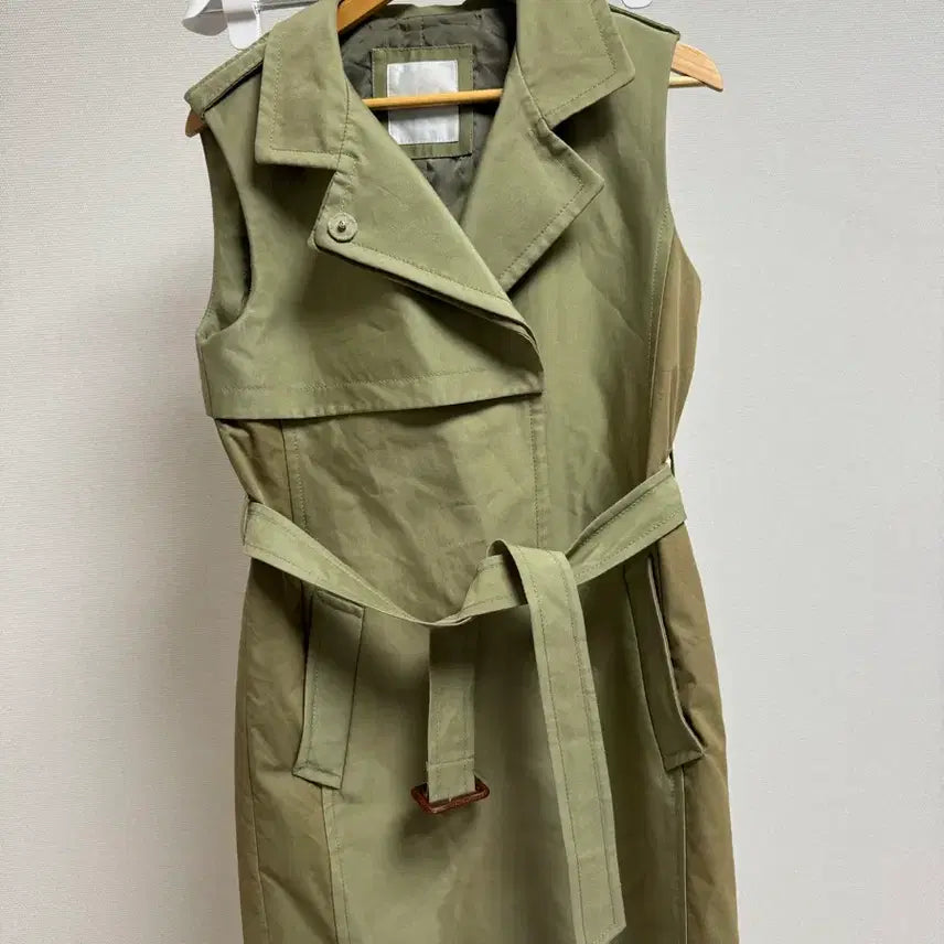 [BUNJANG] Beanpole Women's Sleeveless Coat Size 90 / beanpole 빈폴 여성 민소매 코트 90사이즈