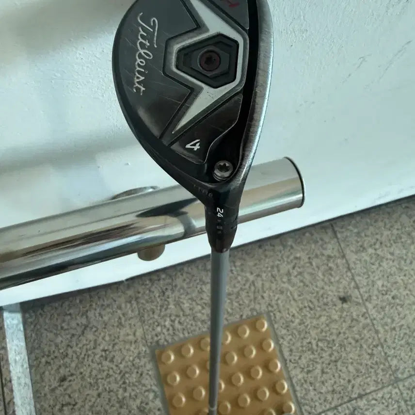 [BUNJANG] Titleist 915H 4 Hybrid (24-degree) / 타이틀리스트 915H 4번 하이브리드