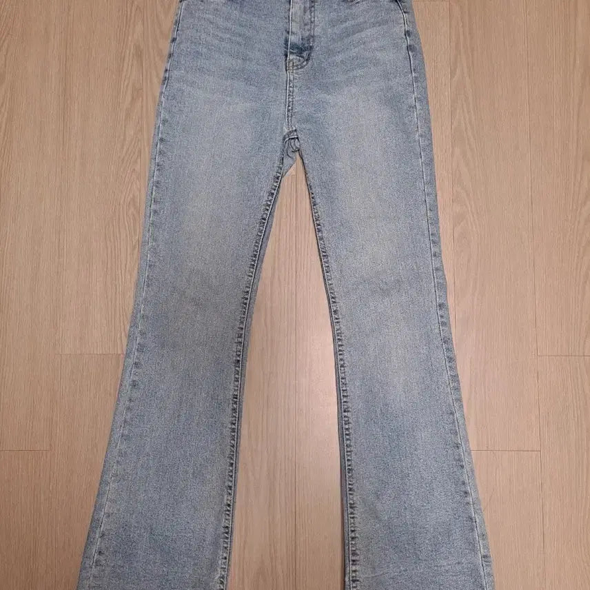 [BUNJANG] Light Wash Bootcut Denim Pants / 연청 부츠컷 데님 팬츠