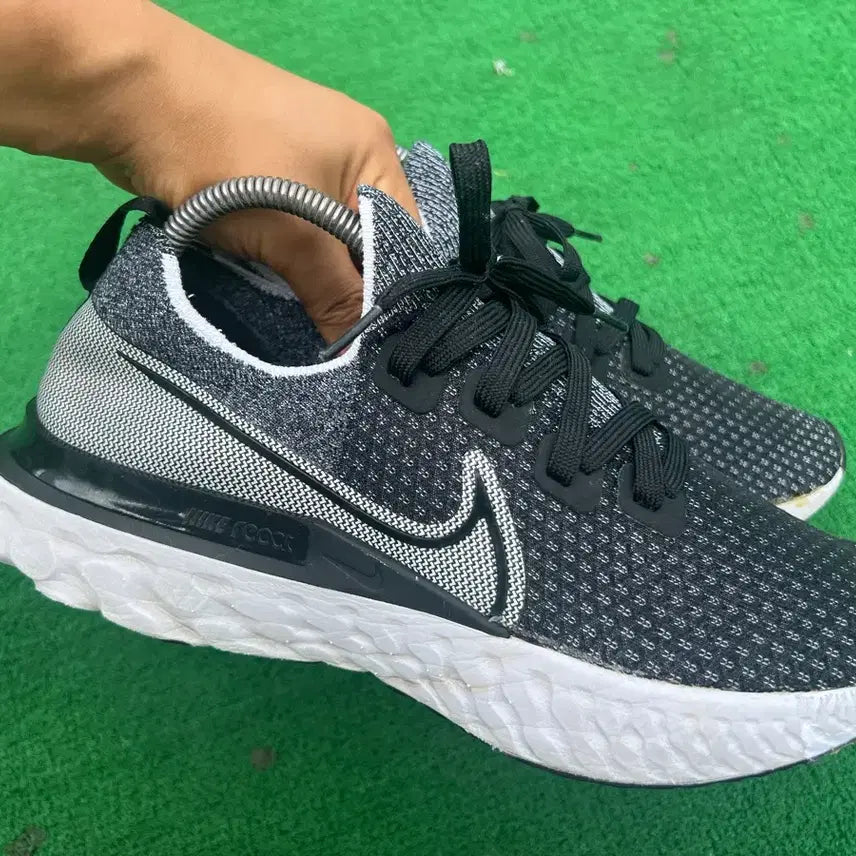 [BUNJANG] Nike React Infinity Run Flyknit 3 Black/White Running Shoes 270mm / 나이키 리액트 인피니트 검흰 운동화 270mm