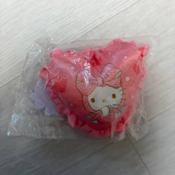 [BUNJANG] Sanrio Heart Cushion Gacha Mascot Hello Kitty / 산리오 하트 쿠션 가챠 마스코트 헬로키티