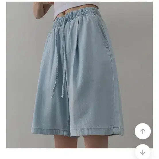 [BUNJANG] Avely The Pink Cooling Fabric Bermuda Banding Denim Shorts / 에이블리 더핑크 쿨링원단 버뮤다 밴딩 데님 팬츠 반바지