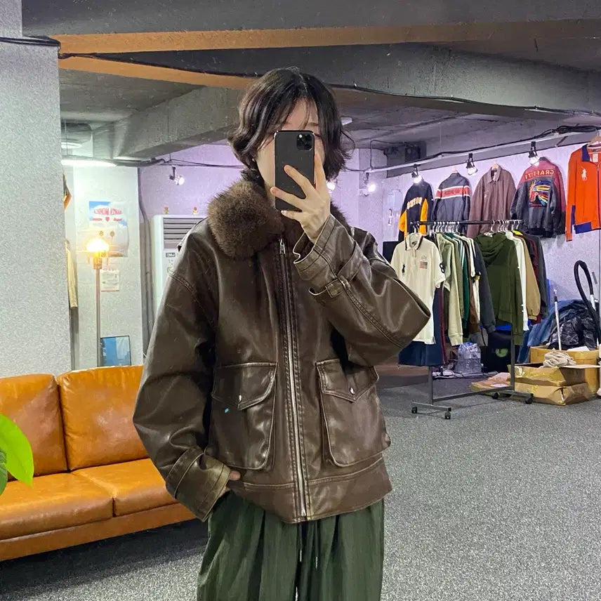[BUNJANG] Lalafox Embroidered Logo Retro Brown Leather Mustang Jacket / 라라폭스 자수로고 레트로 브라운 레더 무스탕 B5526