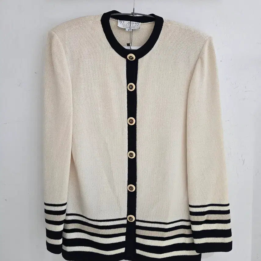 [BUNJANG] St. John Knit Jacket Ivory & Navy / 세인트존 니트 자켓