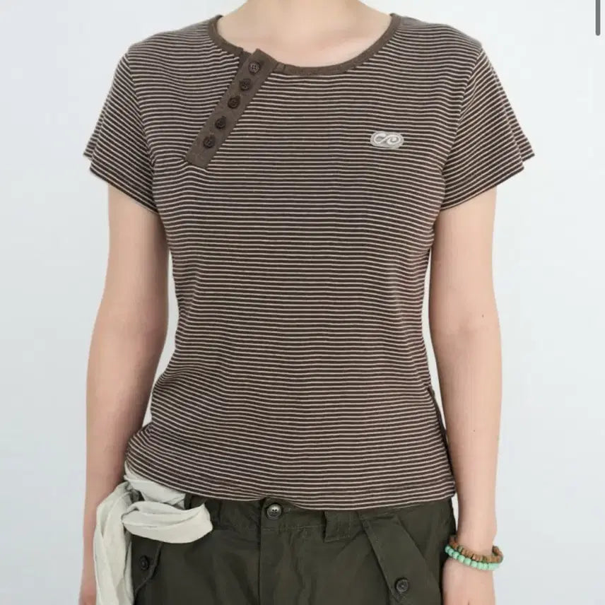 [BUNJANG] Parakeet Asymmetric Stripe Henry (Dark Brown) / 패러킷 어시메트릭 스트라이프 헨리 (다크 브라운)