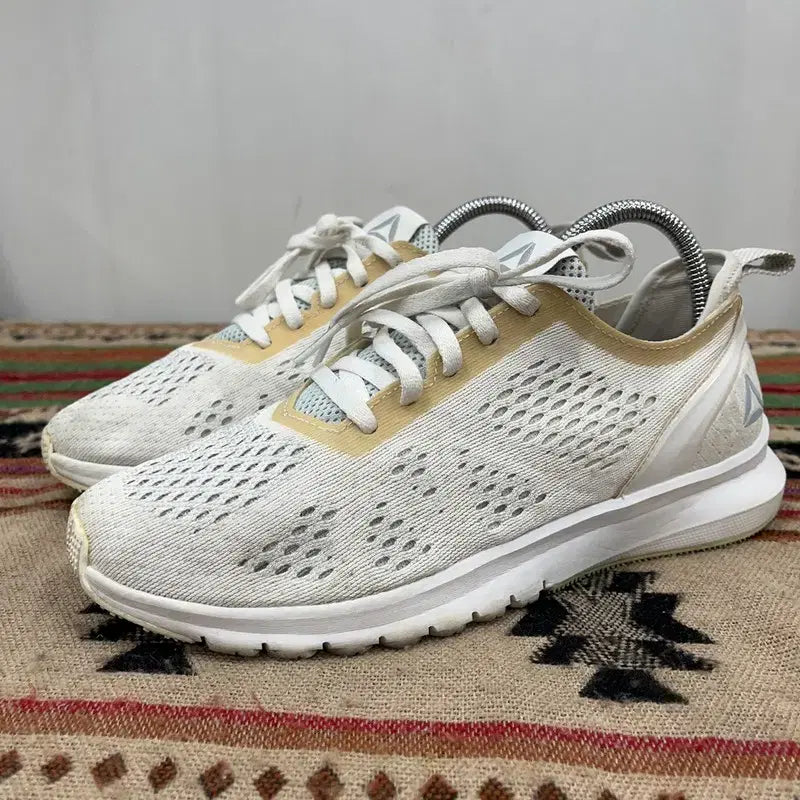 [BUNJANG] Reebok Print Smooth Running Shoes 240 / 리복 프린트 스무스 런닝화 운동화 240 X02623