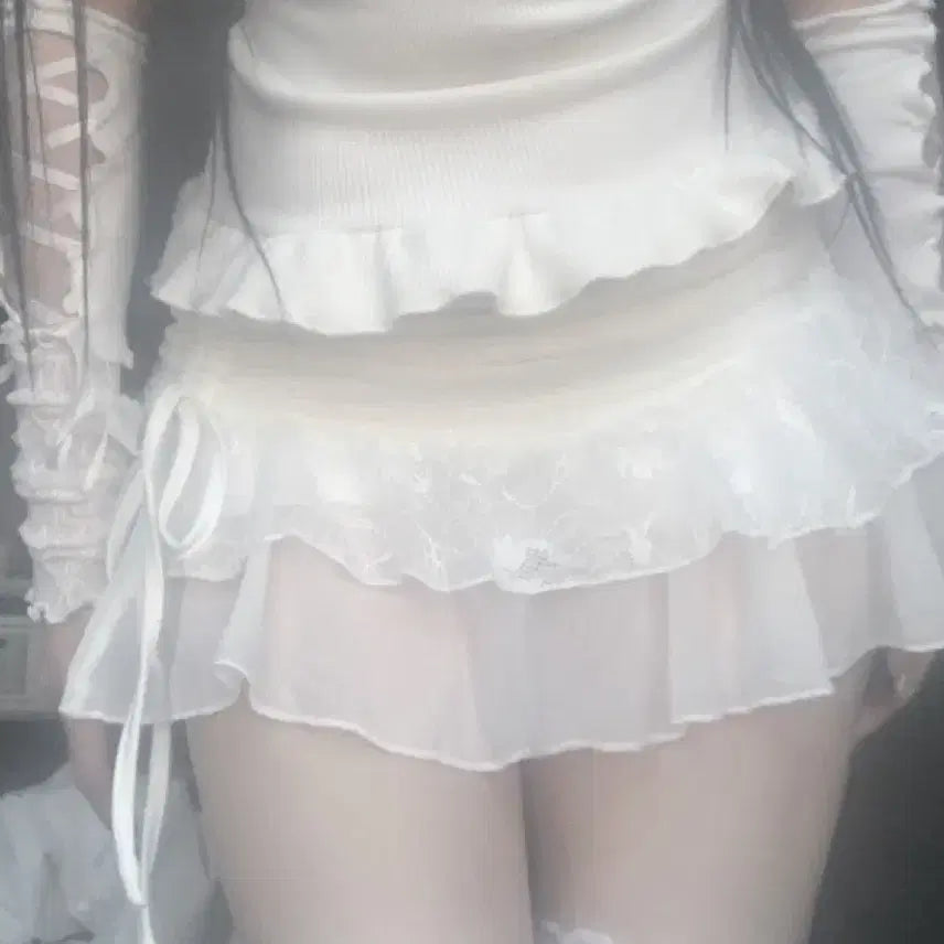 [BUNJANG] Sien Bella Shirring Lace Skirt White / 스젠 벨라 셔링 레이스 스커트 화이트 시즈니룩