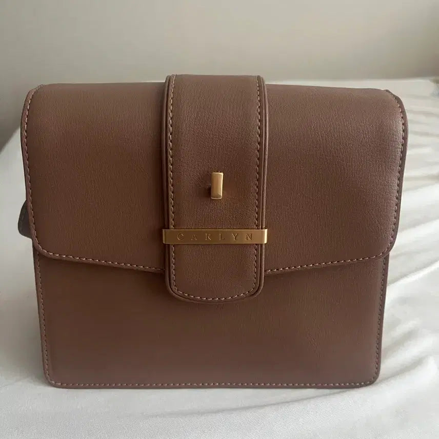 [BUNJANG] Carlyn Brown Leather Shoulder Bag / 칼린 가방 브라운