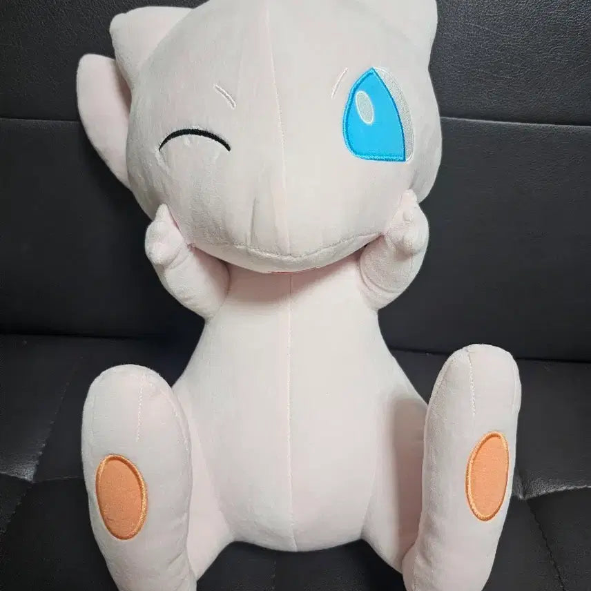 [BUNJANG] Pokemon Mew Plush Doll (Japan Import) / 일본정품 포켓몬 뮤 인형