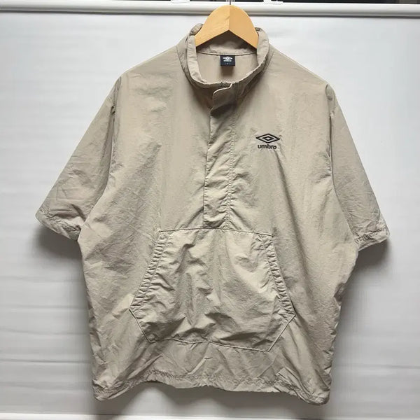 [BUNJANG] Umbro Woven Nylon Beige Half-Sleeve Windbreaker Half-Zip (M) / [정품/M] 엄브로 우븐 나일론 베이지 반팔 바람막이 반집업