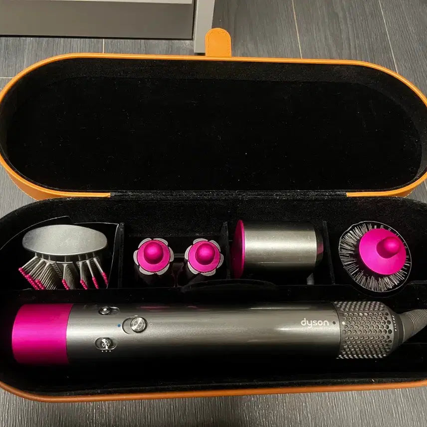 [BUNJANG] Dyson Airwrap Complete Long Styler with Stand / 다이슨 에어랩& 거치대 판매합니다