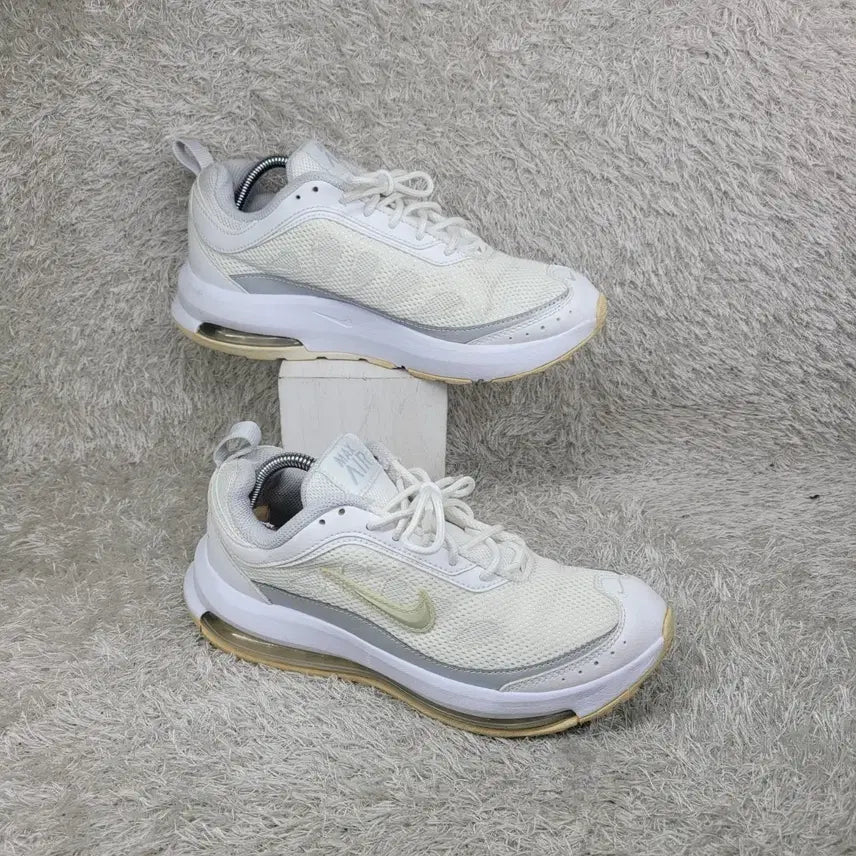 [BUNJANG] Nike Air Max AP Sneakers / 구제짱짱맨 240 나이키 에어맥스AP 스니커즈