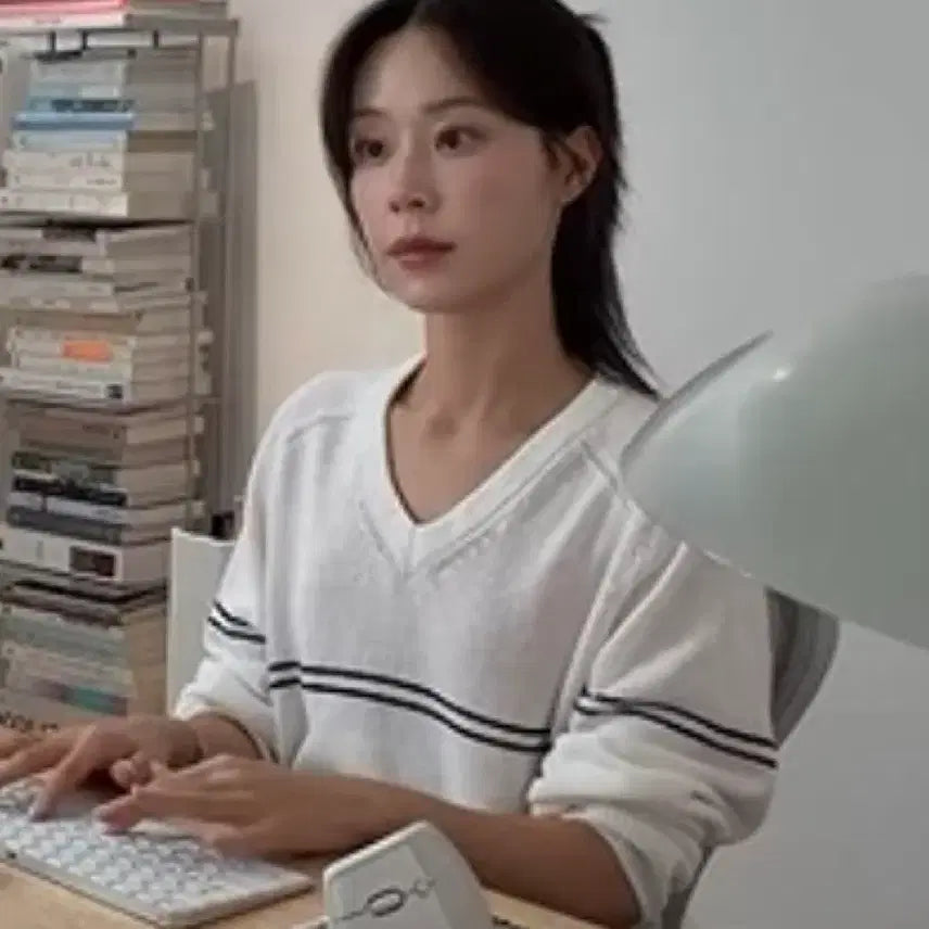 [BUNJANG] Dunst Unisex V-Neck Striped Sweater Cream S / (택달린 새상품) 던스트 UNISEX V-NECK STRIPED SWEATER CREAM S