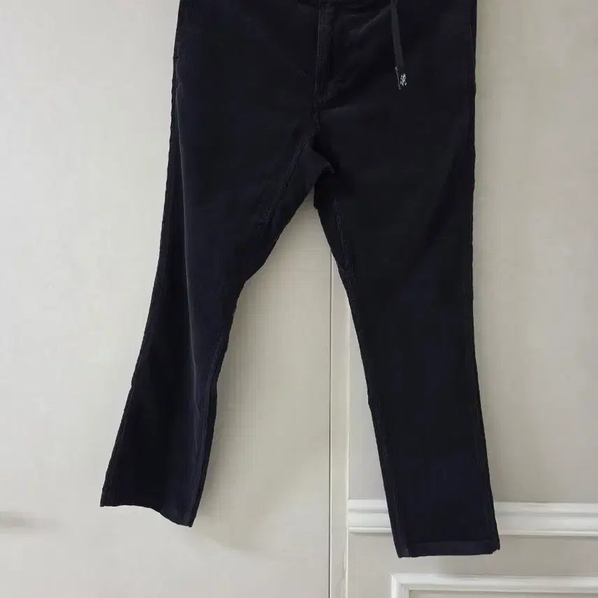 [BUNJANG] Gramicci Corduroy Pants Black / 그라미치 골덴 바지
