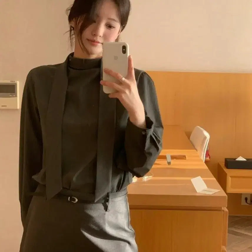 [BUNJANG] MODO Misty Tie Blouse / 모도 미스티 타이 블라우스