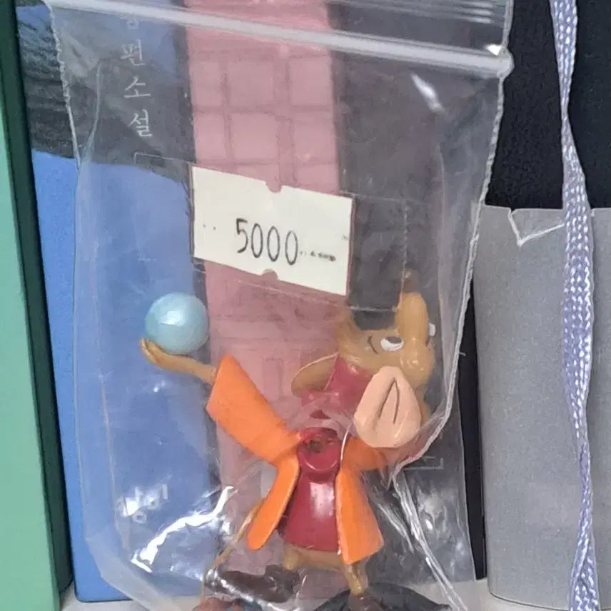 [BUNJANG] Cinderella Gus Figure / 신데렐라 거스 피규어