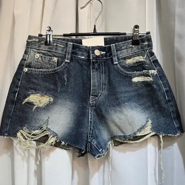 [BUNJANG] Distressed Denim Shorts (Sample) / S싸이즈 찢청 반바지 (샘플)