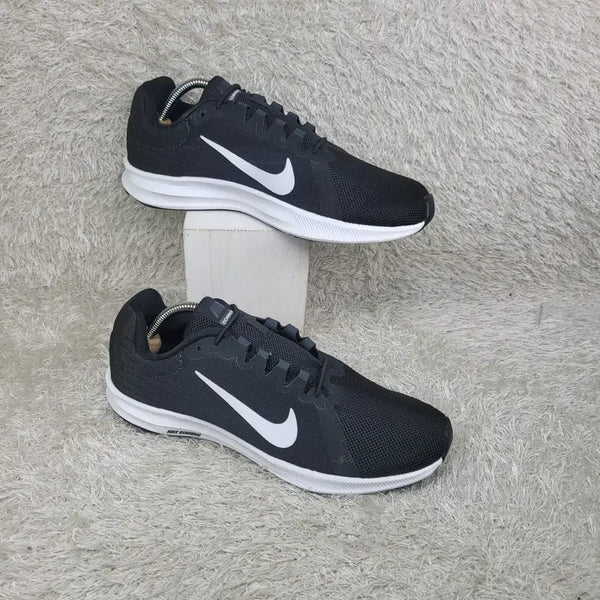 [BUNJANG] Nike Downshifter 8 Sneakers / 구제짱짱맨 240 나이키 다운쉬프터8 스니커즈