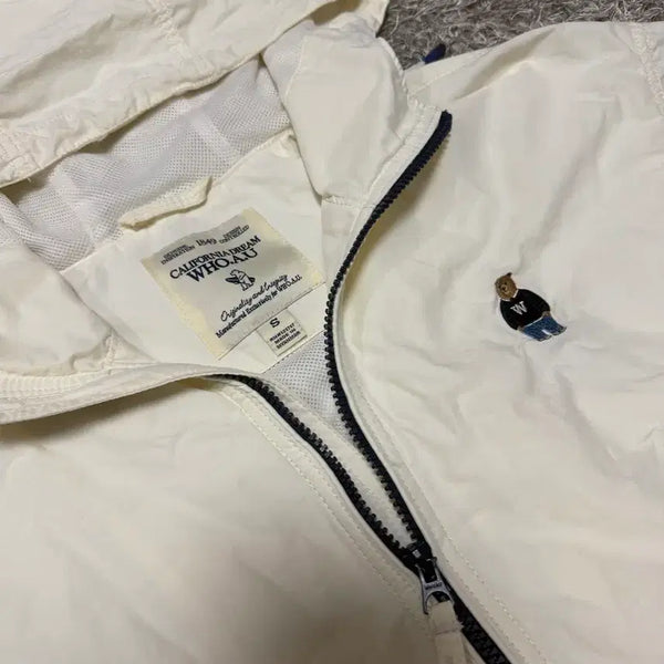 [BUNJANG] WHO.A.U Ivory Windbreaker Jacket / [S] WHO.A.U 후아유 아이보리 바람막이