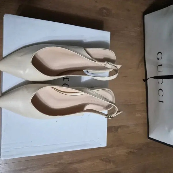 [BUNJANG] Beige Slingback Mules - Size 235 / 슬리백