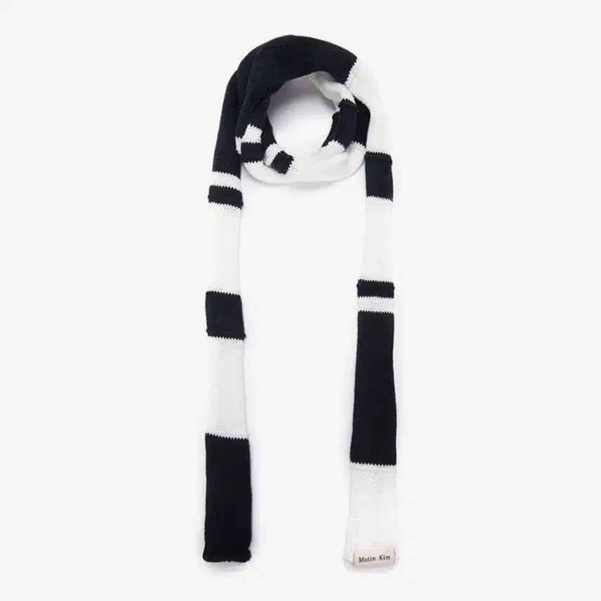 [BUNJANG] Matin Kim Color Block Knit Muffler Navy / 마뗑킴 COLOR BLOCK KNIT MUFFLER IN NAVY