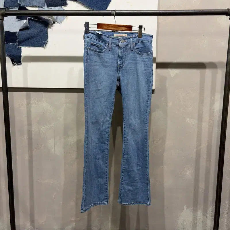 [BUNJANG] Levi's Women's 26-inch Bootcut Stretch Jeans / (26인치) 리바이스 여성 샤핑 부츠컷 스판 청바지