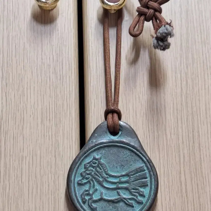 [BUNJANG] Bronze Horse Coin / 동으로된 삼마패